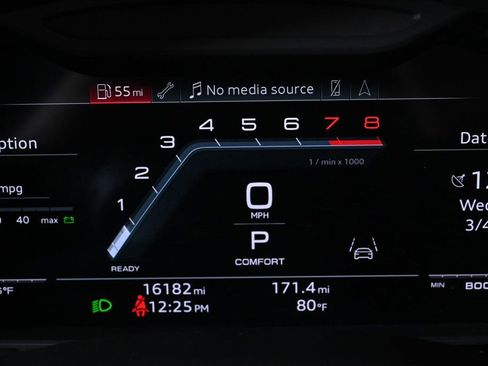 Used 2023 Audi SQ8 Prestige image 12