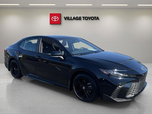 Certified 2025 Toyota Camry Hybrid image 7