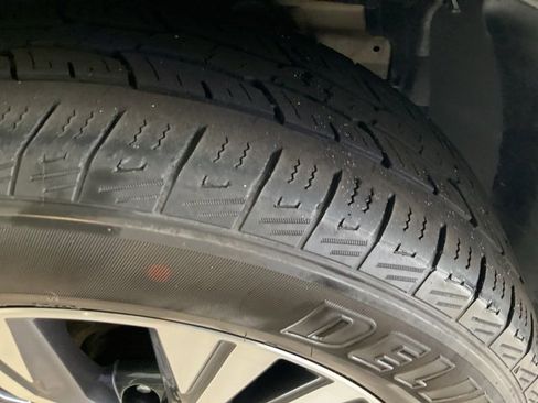 Used 2022 Nissan Rogue SV image 29