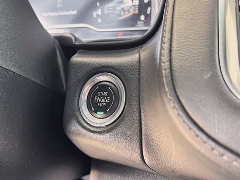 Used 2022 Chevrolet Suburban Z71 w/ Z71 Off-Road Package image 21