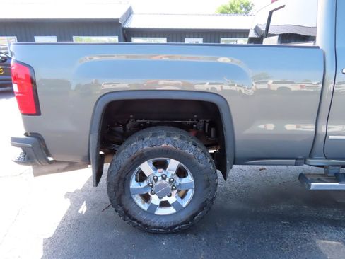 Used 2018 GMC Sierra 3500 Denali w/ Duramax Plus Package AWD/4WD image 22