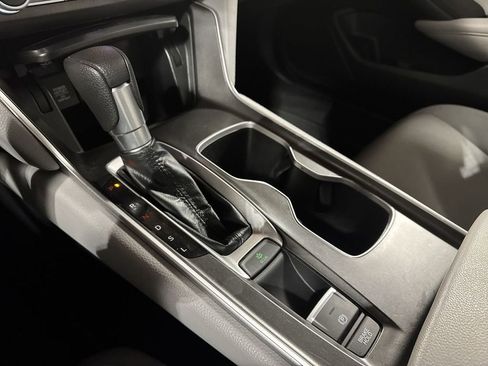Certified 2019 Honda Accord LX image 27