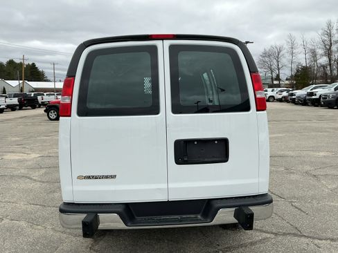 Certified 2024 Chevrolet Express 2500 w/ Driver Convenience Package image 3