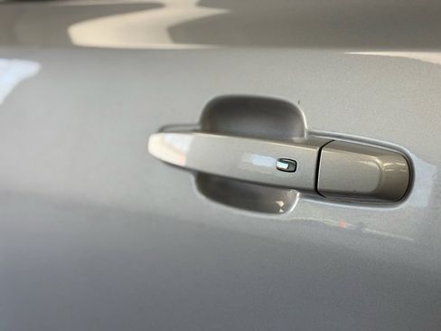 Used 2019 GMC Acadia SLT image 12