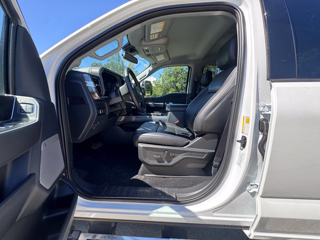 Used 2026 Ford F250 Lariat AWD/4WD image 13