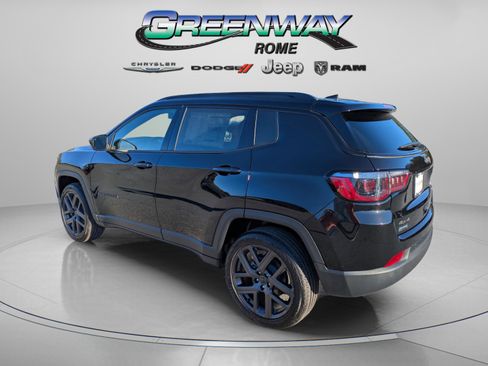 New 2026 Jeep Compass Latitude AWD/4WD image 5