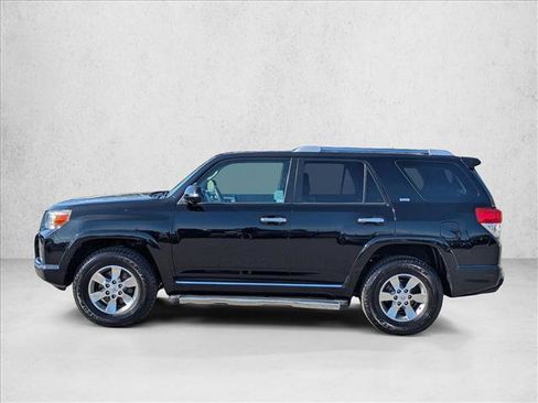Used 2011 Toyota 4Runner SR5 w/ Convenience Pkg AWD/4WD image 9