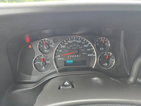 Used 2023 Chevrolet Express 2500 w/ Driver Convenience Package image 30