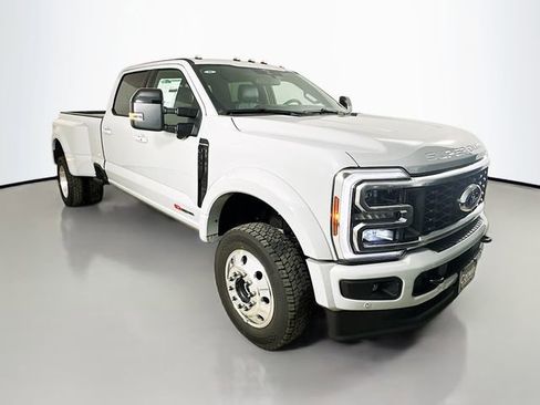 New 2026 Ford F450 Platinum image 1