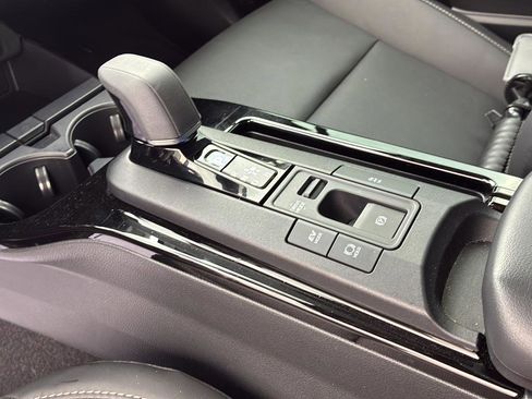 Used 2024 Toyota Prius XLE image 33