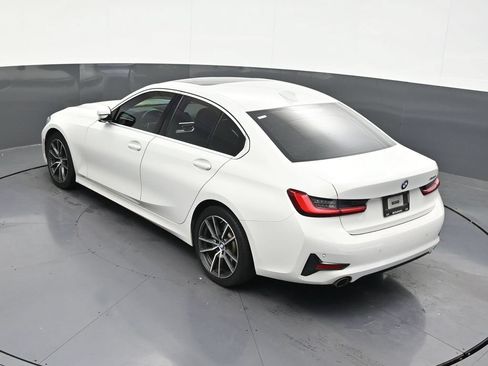 Used 2021 BMW 330i Sedan w/ Convenience Package RWD image 18