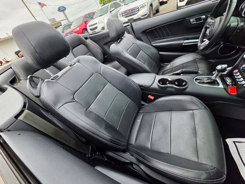 Used 2019 Ford Mustang Premium RWD image 35