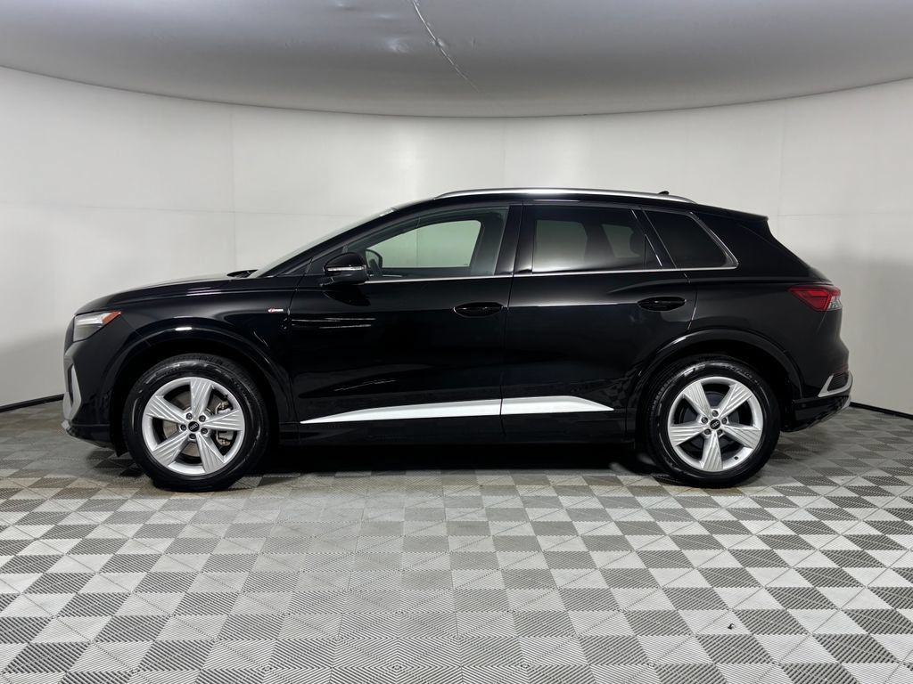 Used 2023 Audi Q4 e-tron Premium Plus AWD/4WD image 4