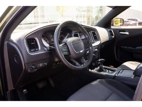 Used 2022 Dodge Charger SXT w/ Blacktop Package image 11