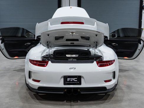 Used 2014 Porsche 911 GT3 RWD image 38