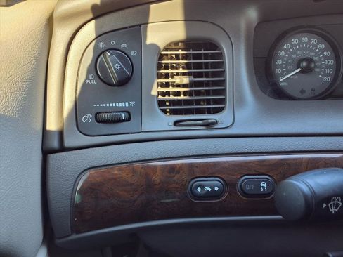 Used 2009 Mercury Grand Marquis LS image 21