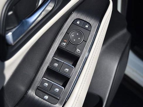 Certified 2023 Nissan Rogue SL image 9