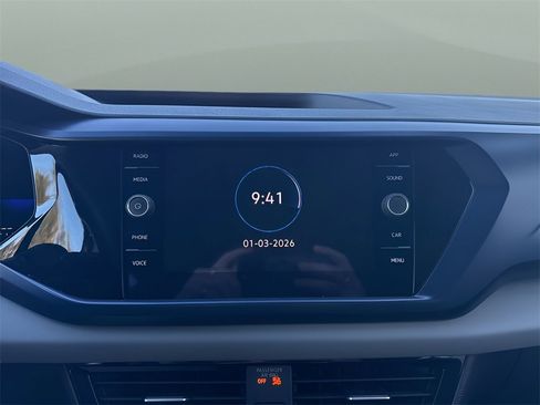 Used 2022 Volkswagen Taos SE image 15