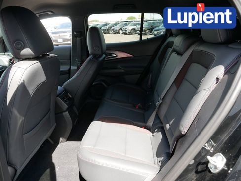 Used 2024 Chevrolet Equinox EV RS FWD image 16