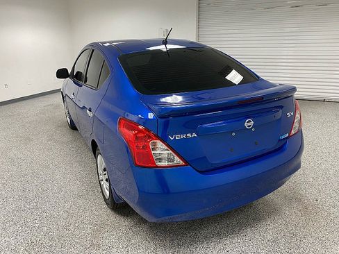 Used 2013 Nissan Versa SV image 7