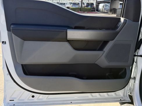 Used 2024 Ford F550 4x4 Regular Cab Super Duty image 14