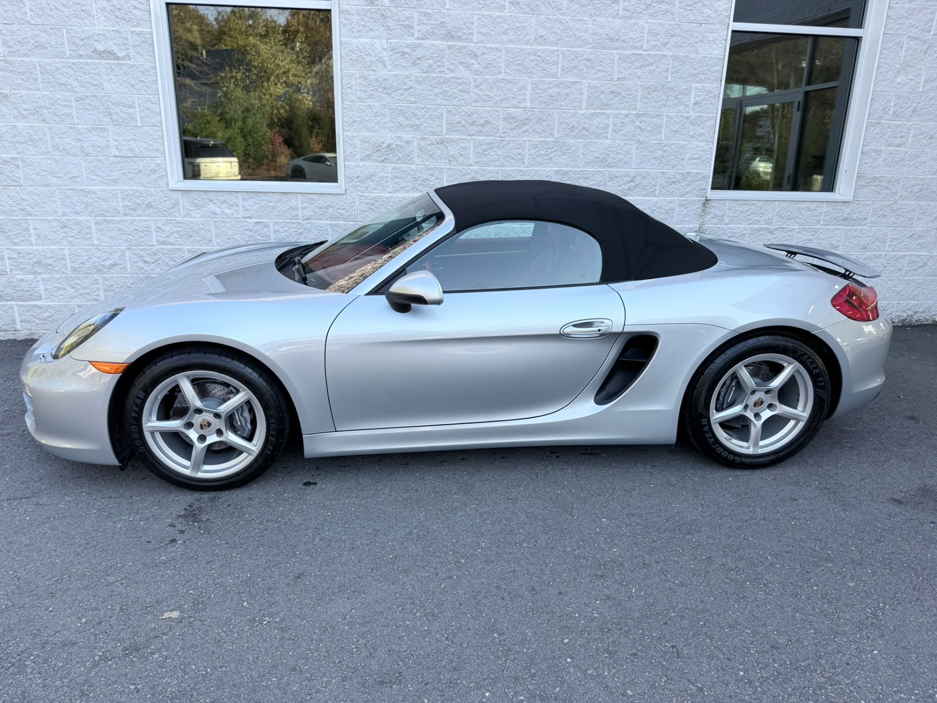 Used 2014 Porsche Boxster RWD image 37