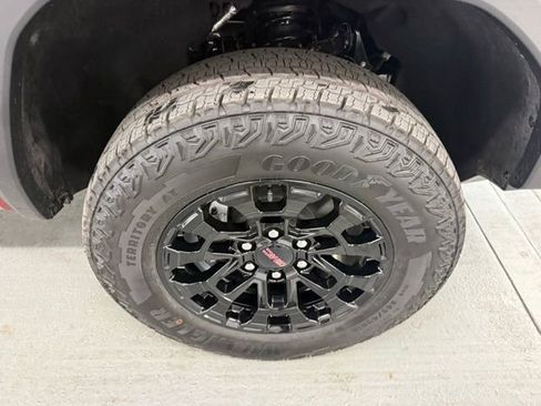 New 2026 GMC Canyon Elevation image 4