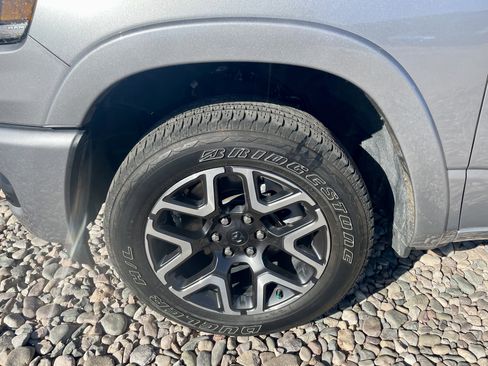 Used 2025 RAM 1500 Laramie AWD/4WD image 9