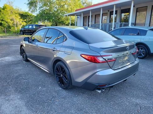 Used 2025 Toyota Camry SE FWD image 3