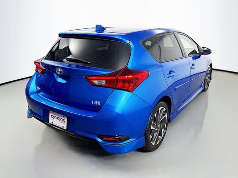 Used 2017 Toyota Corolla iM image 8