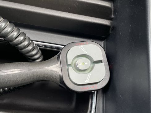 Used 2016 GMC Sierra 2500 SLT w/ All-Terrain HD Package image 26