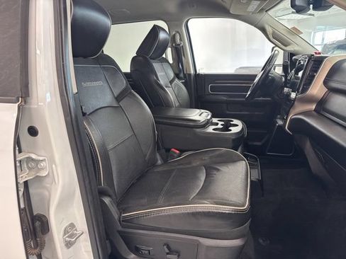 Used 2024 RAM 2500 Laramie AWD/4WD image 28