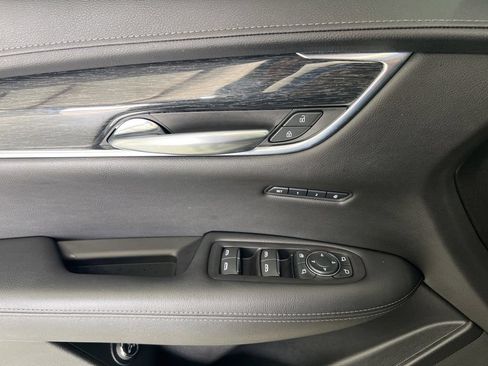 Used 2020 Cadillac XT5 Premium Luxury FWD image 22