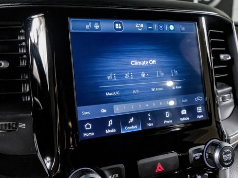 Used 2024 RAM 1500 Laramie image 28