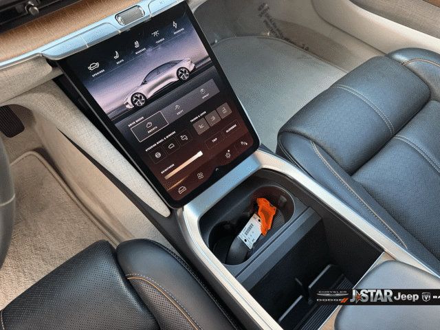 Used 2022 Lucid Air Grand Touring AWD/4WD image 23