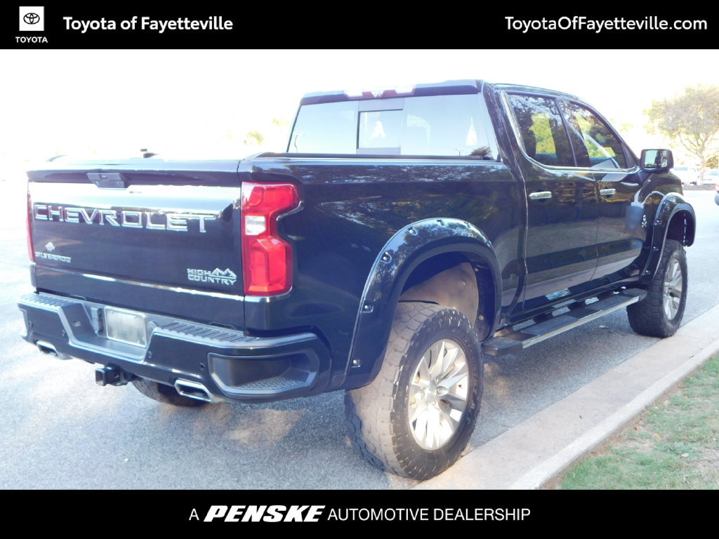 Used 2020 Chevrolet Silverado 1500 High Country w/ Technology Package AWD/4WD image 4