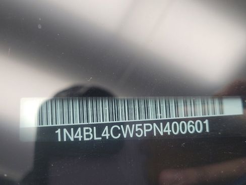 Used 2023 Nissan Altima 2.5 SR w/ SR Premium Package image 33