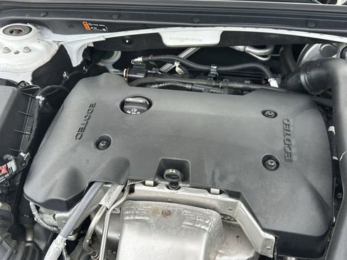 Used 2019 Chevrolet Malibu Premier FWD image 32
