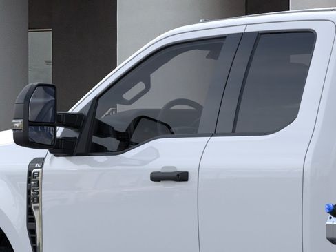 New 2026 Ford F350 XL w/ XL Chrome Package AWD/4WD image 20