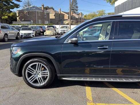 Used 2021 Mercedes-Benz GLS 450 4MATIC image 19