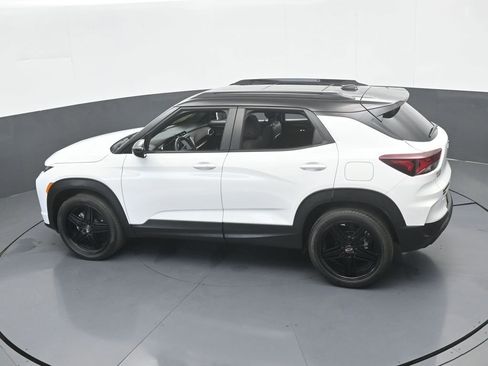 Used 2023 Chevrolet TrailBlazer RS w/ Sun and Liftgate Package image 52