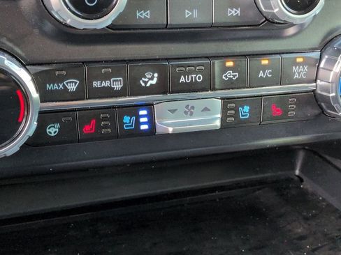 Used 2024 Ford F250 Lariat w/ Sport Appearance Package image 24