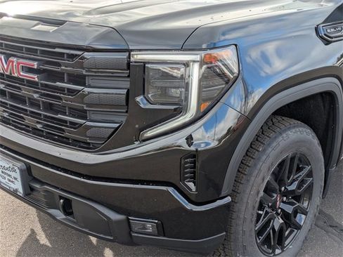 New 2026 GMC Sierra 1500 Elevation image 9