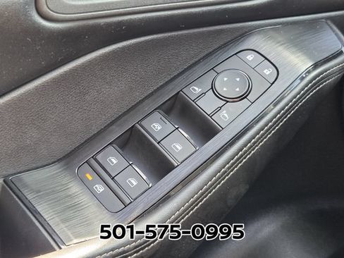 Used 2025 Nissan Rogue SV w/ SV Premium Package FWD image 34