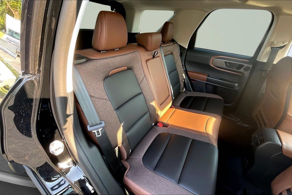 New 2026 Ford Bronco Sport Outer Banks w/ Outer Banks Tech Package+ AWD/4WD image 10