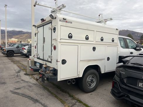 Used 2020 Ford F250 XL w/ Power Equipment Group image 9