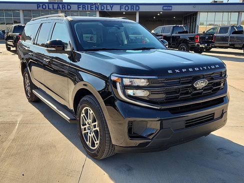 New 2025 Ford Expedition Max Active image 4
