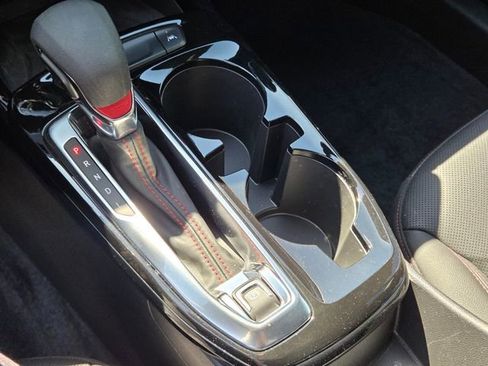 Certified 2024 Chevrolet Trax RS w/ Sunroof Package image 23