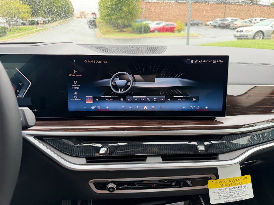 New 2027 BMW X7 xDrive40i AWD/4WD image 18