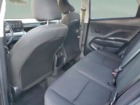 Used 2025 Hyundai Kona SEL image 10